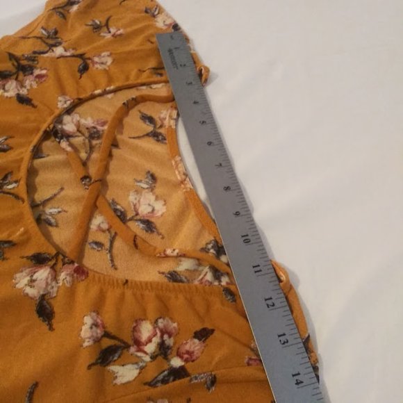 Rewind women's size S yellow, pink green and white floral blouse - Picture 6 of 10